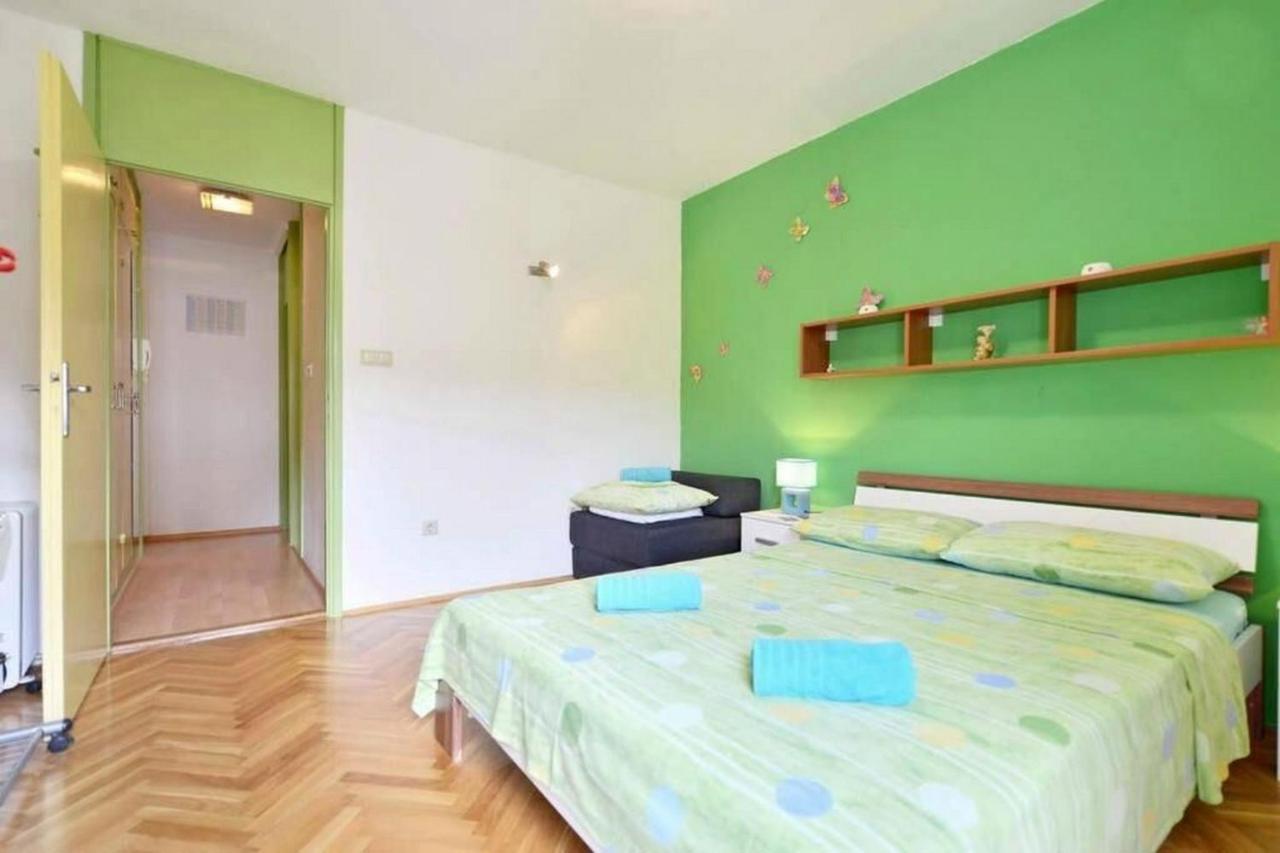 אומיס Apartment Vicko מראה חיצוני תמונה