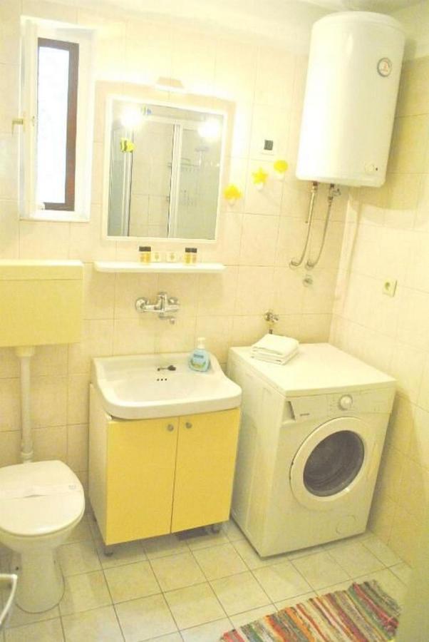 אומיס Apartment Vicko מראה חיצוני תמונה