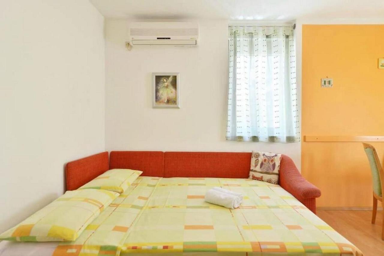 אומיס Apartment Vicko מראה חיצוני תמונה
